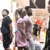 Exclusif - Britney Spears en vacances au Japon se promène avec son compagnon Sam Asghari à Osaka le 8 juin 2017.
