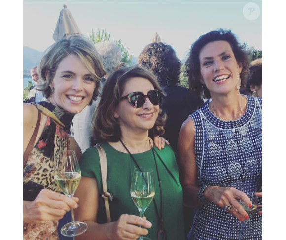 Julie Andrieu, Sophie Menut et Catherine Roig en Corse pour le mariage de Pierre Hermé et Valérie, le 1er juillet 2017.