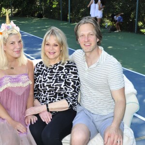 Tori Spelling fête le 9e anniversaire de sa fille Stella, sur le thème licorne, à Los Angeles, le 1er juillet 2017