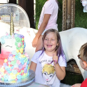 Tori Spelling fête le 9e anniversaire de sa fille Stella, sur le thème licorne, à Los Angeles, le 1er juillet 2017