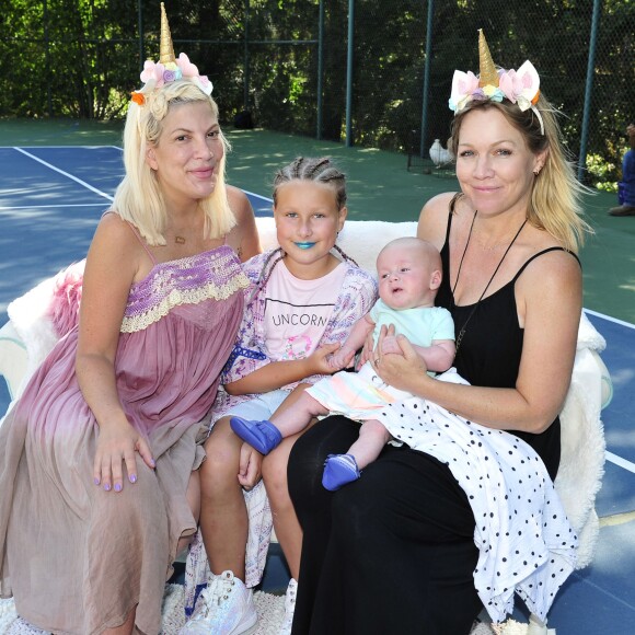 Tori Spelling fête le 9e anniversaire de sa fille Stella, sur le thème licorne, à Los Angeles, le 1er juillet 2017