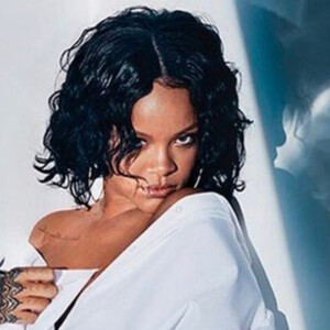 Rihanna pose enceinte pour la nouvelle collection Louis Vuitton de