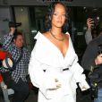 Rihanna sort de la soirée Revolve X Made Worn X Roc 69 pour la présentation de la nouvelle collection de vêtements de J-Z dans le quartier de West Hollywood, à Los Angeles, Californie, Etats-Unis, le 31 mai 2017.