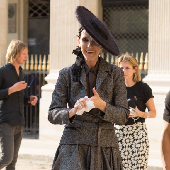 Semi-exclusif - Céline Dion danse le flamenco lors d'un shooting pour Vogue dans les jardins du Palais-Royal, à Paris, le 6 juillet 2017.