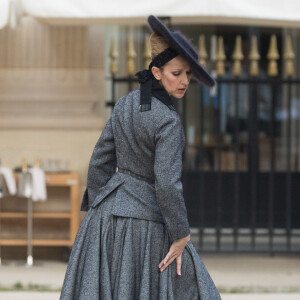 Semi-exclusif - Céline Dion danse le flamenco lors d'un shooting pour Vogue dans les jardins du Palais-Royal, à Paris, le 6 juillet 2017.