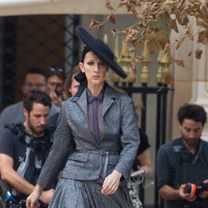 Semi-exclusif - Céline Dion danse le flamenco lors d'un shooting pour Vogue dans les jardins du Palais-Royal, à Paris, le 6 juillet 2017.