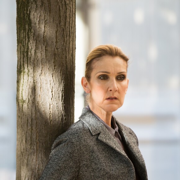 Semi-exclusif - Céline Dion danse le flamenco lors d'un shooting pour Vogue dans les jardins du Palais-Royal, à Paris, le 6 juillet 2017.
