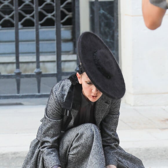 Semi-exclusif - Céline Dion danse le flamenco lors d'un shooting pour Vogue dans les jardins du Palais-Royal, à Paris, le 6 juillet 2017.