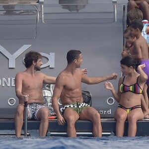 Cristiano Ronaldo en vacances avec sa compagne Georgina Rodriguez à Formentera. Le 8 juillet 2017.