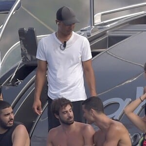 Cristiano Ronaldo en vacances avec sa compagne Georgina Rodriguez à Formentera. Le 8 juillet 2017.