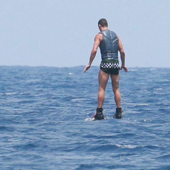 Cristiano Ronaldo en vacances avec sa compagne Georgina Rodriguez à Formentera. Le 8 juillet 2017.