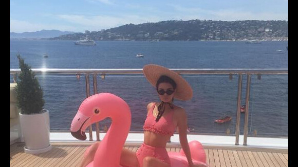 Kendall Jenner à la plage : Se jeter à l'eau ? C'est sans maillot !