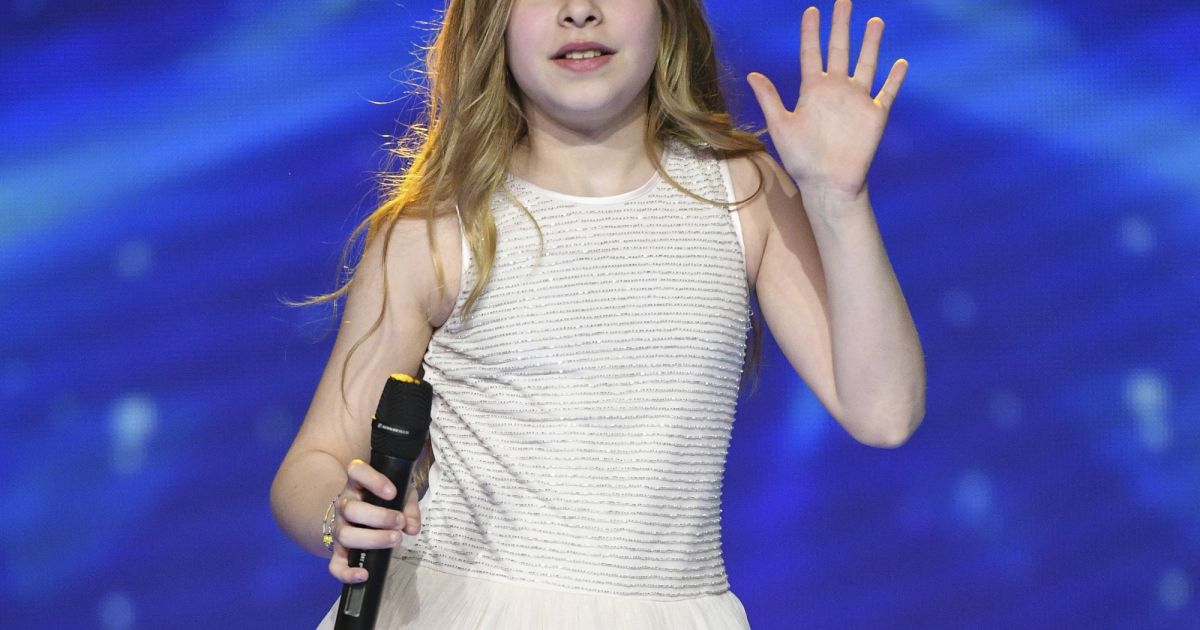 The Voice Kids : Gloria dÃ©croche un rÃ´le... - Purepeople