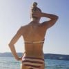 Alizé Cornet se détend en bikini à Cannes après son élimination à Wimbledon dès le premier tour. Juillet 2017.