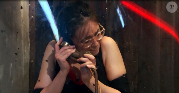 Agathe Auproux en panique dans la cabine abandonnée de "Fort Boyard", sur France 2 samedi 15 juillet 2017 dès 20h55.