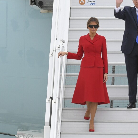 Le président américain Donald J. Trump et sa femme Melania arrivent à bord d'Air Force One sur le tarmac de l'aéroport d'Orly, le 13 juillet 2017. © Pierre Perusseau/Bestimage