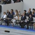 Melania Trump, le président des Etats-Unis Donald Trump, Emmanuel et Brigitte Macron ainsi que les membres du gouvernement lors du défilé du 14 juillet (fête nationale), place de la Concorde, à Paris, le 14 juillet 2017, avec comme invité d'honneur le président des Etats-Unis. © Pierre Pérusseau/Bestimage