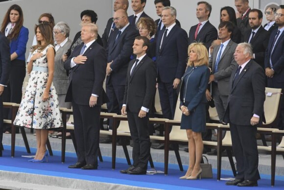 Emmanuel Macron, sa femme Brigitte Macron (Trogneux) , Donald Trump et sa femme Melanie Trump lors du défilé du 14 juillet (fête nationale) à Paris