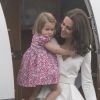 Kate Middleton et le prince William sont arrivés le 17 juillet 2017 à Varsovie avec leurs enfants le prince George et la princesse Charlotte de Cambridge pour une visite officielle de cinq jours en Pologne et en Allemagne.