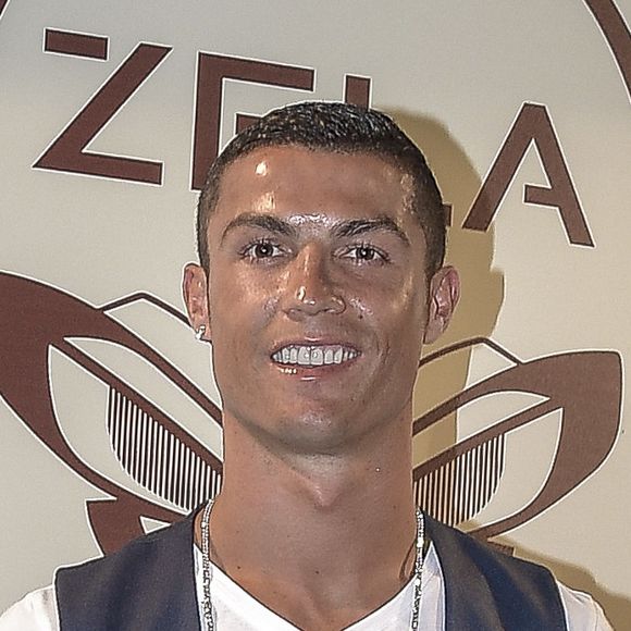 Cristiano Ronaldo assiste à l'inauguration du restaurant Zela à Ibiza le 17 juillet 2017.