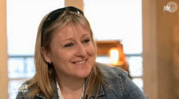 Julie et Stéphane lors des speed dating de "L'amour est dans le pré 2017" sur M6. Le 10 juillet 2017.