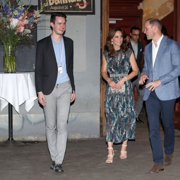 Le prince William et Kate Middleton, duc et duchesse de Cambridge, visitaient le 20 juillet 2017 la Clarchens Ballhaus, la plus ancienne salle de bal de Berlin, dans le cadre de leur visite officielle en Allemagne.