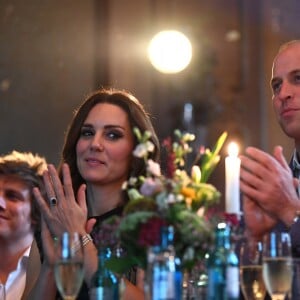 Le prince William et Kate Middleton, duc et duchesse de Cambridge, le 20 juillet 2017 à la Clarchens Ballhaus, la plus ancienne salle de bal de Berlin, lors d'une réception organisée par le British Council dans le cadre de leur visite officielle en Allemagne.