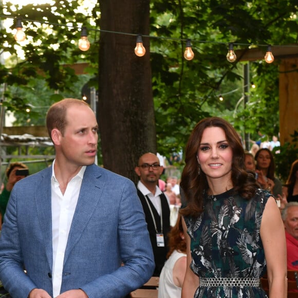 Le prince William et Kate Middleton, duc et duchesse de Cambridge, ont visité le 20 juillet 2017 la Clärchens Ballhaus, la plus ancienne salle de bal de Berlin, dans le cadre de leur visite officielle en Allemagne.