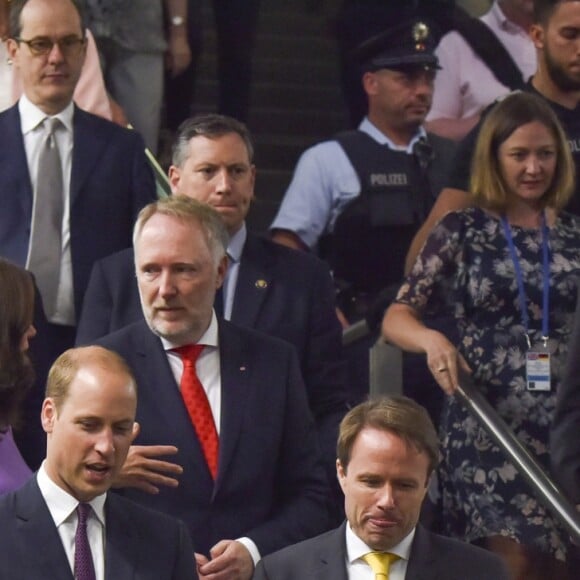 Le prince William, duc de Cambridge, et Kate Catherine Middleton, duchesse de Cambridge, au départ de la gare ferroviaire de Berlin pour Hambourg, à l'occasion de leur voyage de trois jours en Allemagne. Le 21 juillet 2017 21/07/2017 - Berlin