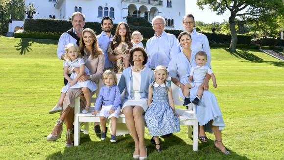 Famille royale de Suède : Photo estivale avec Sofia enceinte et tous les enfants
