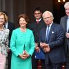 Le roi Carl XVI Gustaf et la reine Silvia de Suède en visite au palais Prince Carl à Munich le 24 juillet 2017, où la reine Silvia s'est vu remettre les insignes de l'ordre du mérite de Bavière.