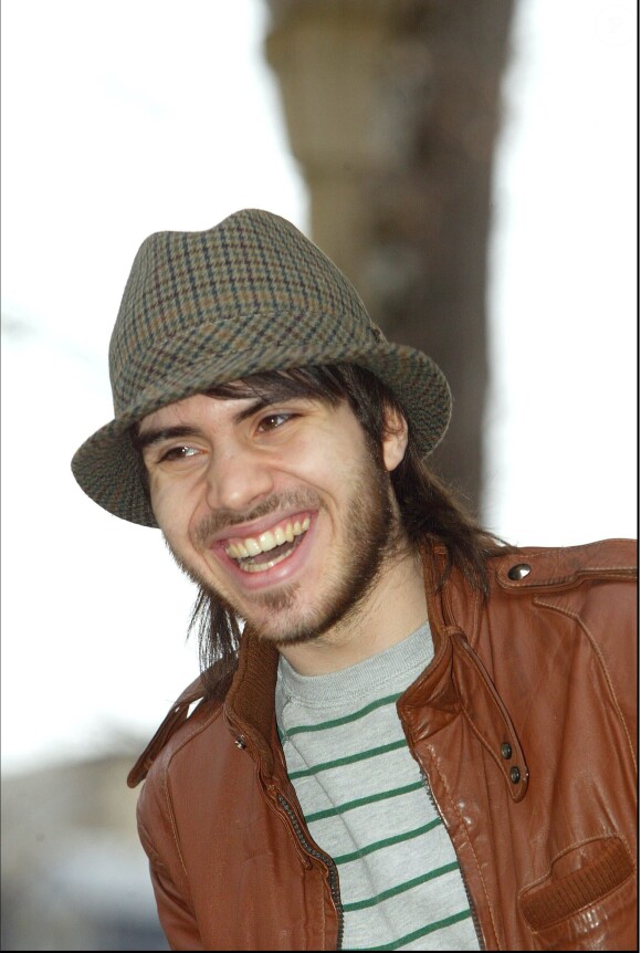 "JEREMY CHATELAIN" DE LA "STAR ACADEMY 2" LE 5EME FESTIVAL INTERNATIONAL DU FILM DE TELEVISION A LUCHON 2004 "PORTRAIT" HOMME BARBE CHAPEAU08/02/2004 - 