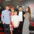 Andy Serkis, sa femme Lorraine Ashbourne et leurs enfants Ruby, Louis George et Sonny Serkis lors de la première de ''La Planète des singes : Suprématie'' à New York, le 10 juillet 2017.