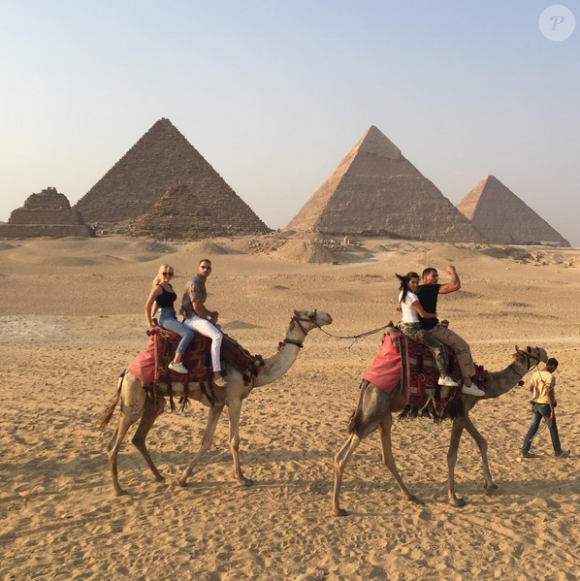 Kourtney Kardashian, Younes Bendjima, Simon Huck et son amie Emilie en Égypte. Août 2017.
