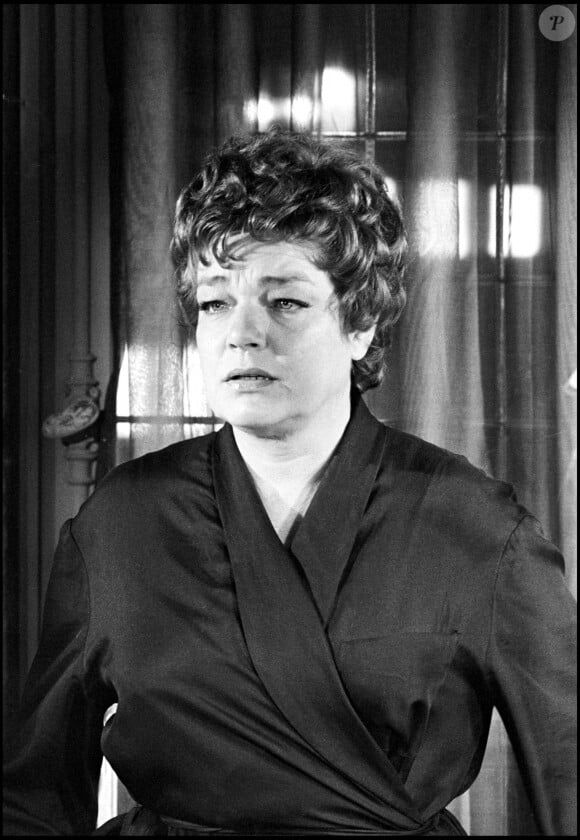 Simone Signoret sur le tournage du film "Le jour et l'heure" de René Clément en 1963.