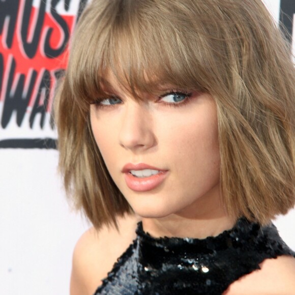 Taylor Swift - Photocall de la soirée des iHeartRadio Music Awards à Inglewood, le 3 avril 2016.