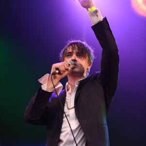 Pete Doherty lors du concert anti-FN (Front National) organisé place de la République à Paris, le 4 mai 2017. © Lionel Urman/Bestimage