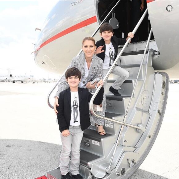 Céline Dion et ses jumeaux quittent Paris, le 10 août 2017