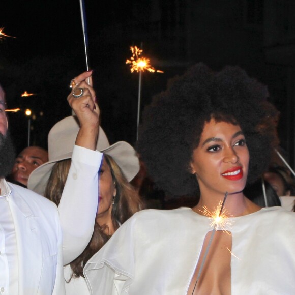 Beyoncé et son mari Jay-Z à la fête du mariage de Solange Knowles et Alan Ferguson sur le thème de "Mardi Gras" dans le quartier français de la Nouvelle-Orléans, le 16 novembre 2014.