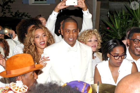 Beyoncé et son mari Jay-Z à la fête du mariage de Solange Knowles et Alan Ferguson sur le thème de "Mardi Gras" dans le quartier français de la Nouvelle-Orléans, le 16 novembre 2014.