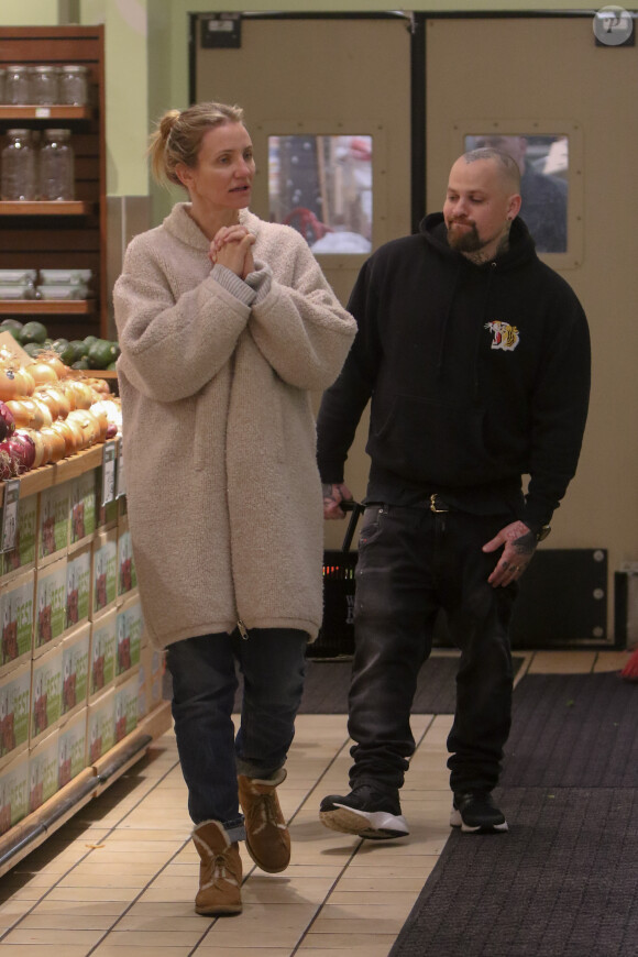 Cameron Diaz sans maquillage fait du shopping dans un supermarché avec son mari Benji Madden à Beverly Hills, le 22 janvier 2017