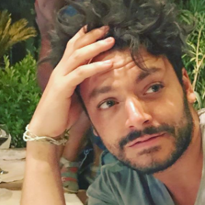 Kev Adams sur une photo publiée sur son compte Instagram le 18 août 2017. L'acteur et humoriste se trouve au Maroc pour le tournage du film "Aladin 2".