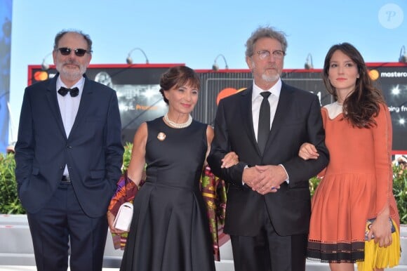 Jean-Pierre Darroussin, Ariane Ascaride (habillée en Paule Ka), Robert Guediguian, Anaïs Demoustier à la première de "La Villa" au 74ème Festival International du Film de Venise (Mostra), le 3 septembre 2017.