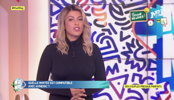 Ayem Nour blonde sur le plateau du "Mad Mag" sur NRJ12. Le 4 septembre 2017.