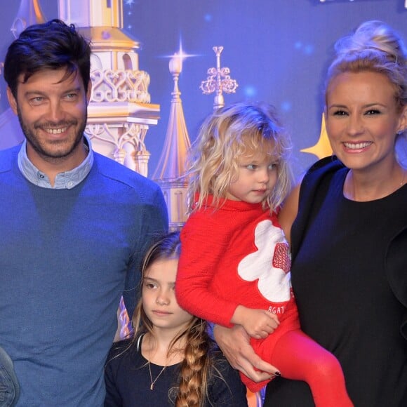 Elodie Gossuin, Bertrand Lacherie et leurs 4 enfants Rose Lacherie, Jules Lacherie, Joséphine Lacherie, Léonard Lacherie - 25 ème anniversaire de Disneyland Paris à Marne-La-Vallée le 25 mars 2017 © Veeren Ramsamy / Bestimage