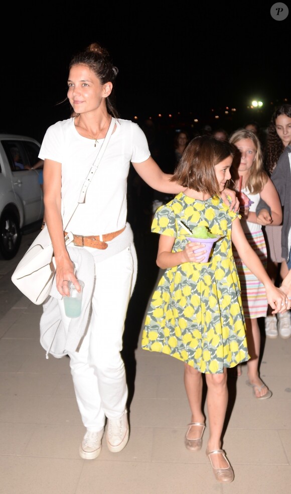 Katie Holmes a passé la soirée avec sa fille Suri à la fête foraine de Chili Cook-Off à Malibu, le 4 septembre 2017
