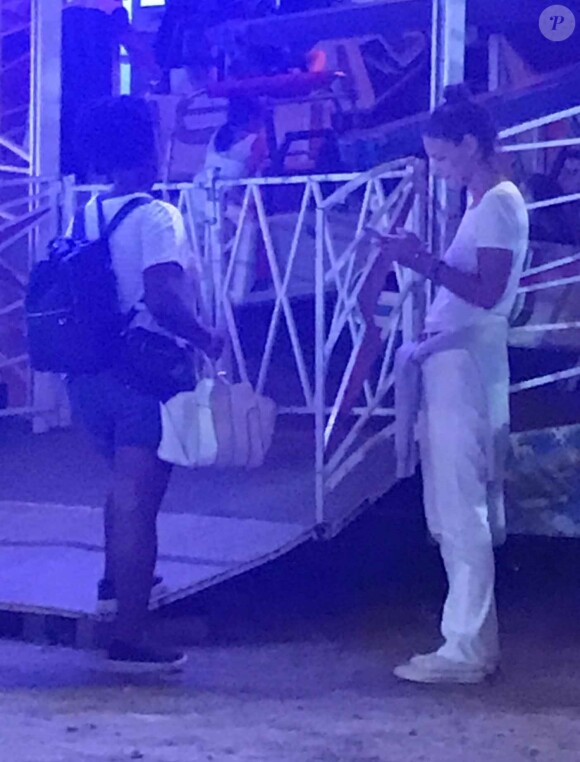 Katie Holmes a passé la soirée avec sa fille Suri à la fête foraine de Chili Cook-Off à Malibu, le 4 septembre 2017