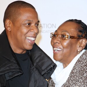 Jay-Z et sa mère Gloria Carter à la soirée de gala de la Shawn Carter Foundation à New York le 29 septembre 2011