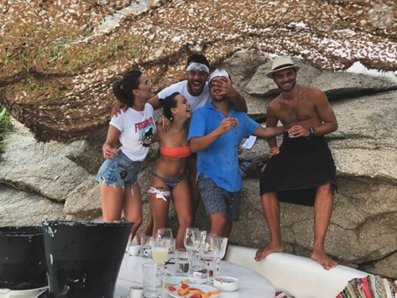 Pauline Ducruet à Mykonos avec des amis début août 2017, photo Instagram.