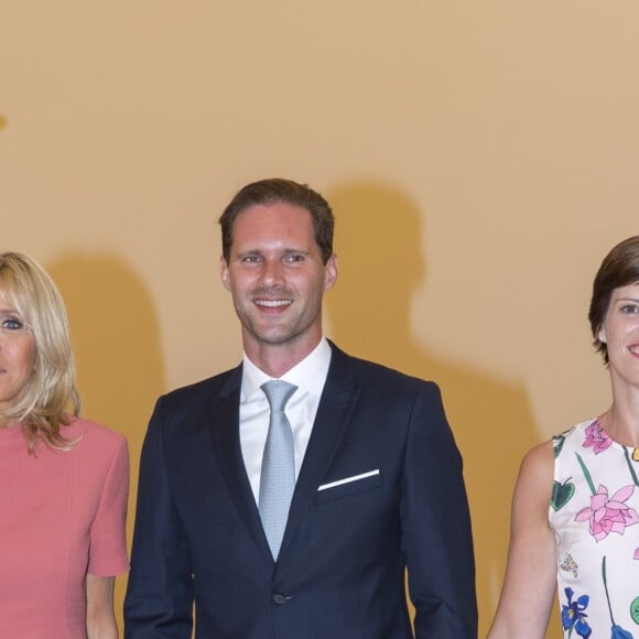 Brigitte Macron (Trogneux), Gauthier Destenay (le mari de X. Bettel, le premier ministre du Luxembourg), Amélie Derbaudrenghien (compagne de C. Michel, le premier ministre belge) - Visite du musée d'art moderne Grand-Duc Jean (MUDAM) à Luxembourg, le 29 août 2017. © Pierre Perusseau/Bestimage